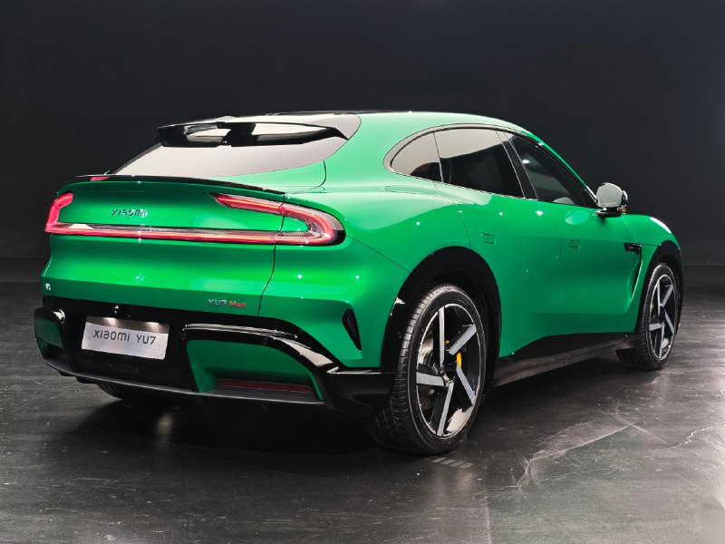 小米开了快一年又去看车了 -  Many New Cars and One LaoTaiTai Car